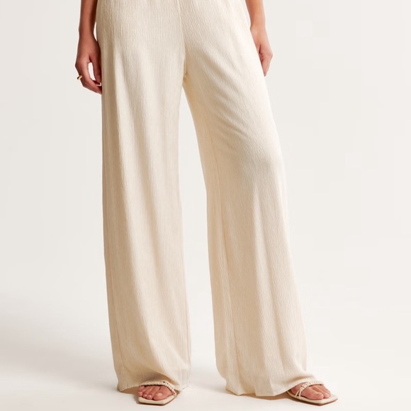 Abercrombie & Fitch Crinkle Textured Pull-On Pant - Picture 2 of 7